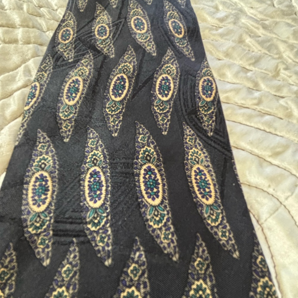 VTG Robert Talbott Best of Class Black Silk Tie Jacobson’s Hand Sewn - Picture 3 of 11